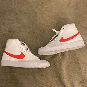 Nike Blazer Mid ‘77 Grade School Kids
